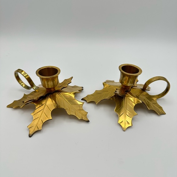 2 VTG Brass Poinsettia Holly Candle Stick Holders - Century Distinctive Gift - Picture 1 of 14